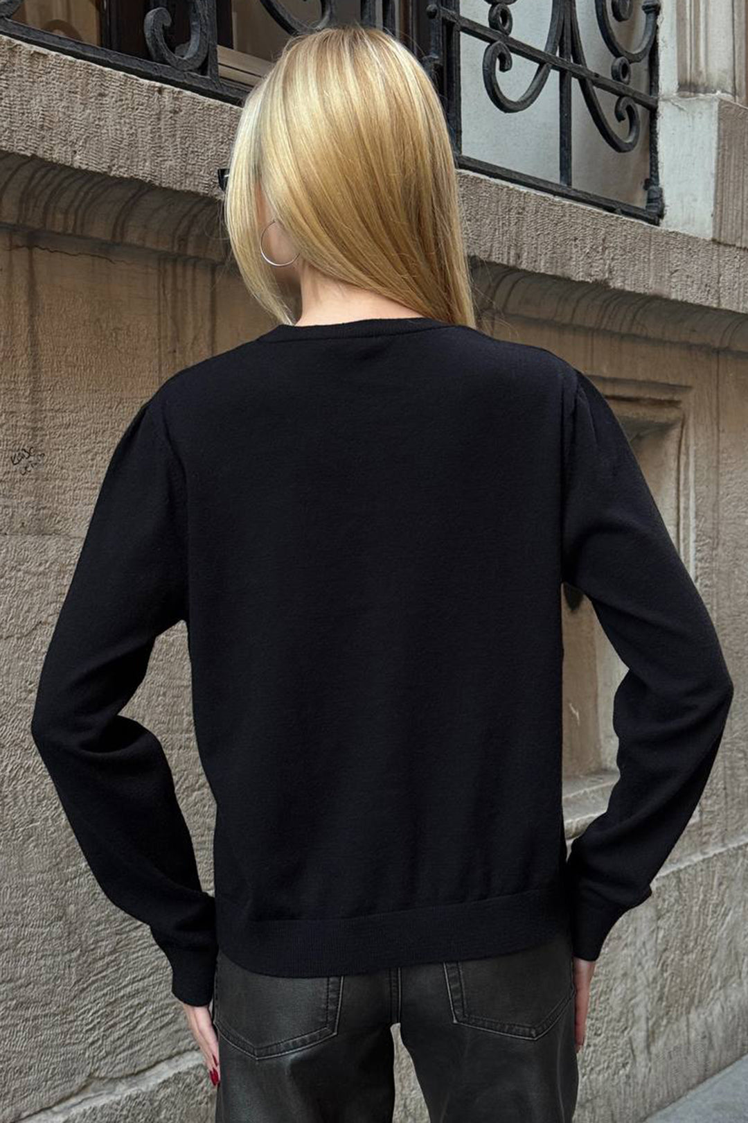 Black Buttoned Turtleneck Cardigan BCHZCK-251267 - Kalamariá