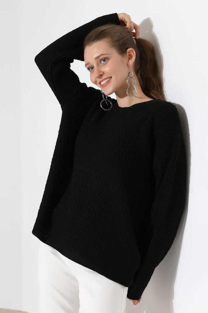 Black Bicycle Collar Waterway Patterned Sweater BCES-252008 - Peristéri