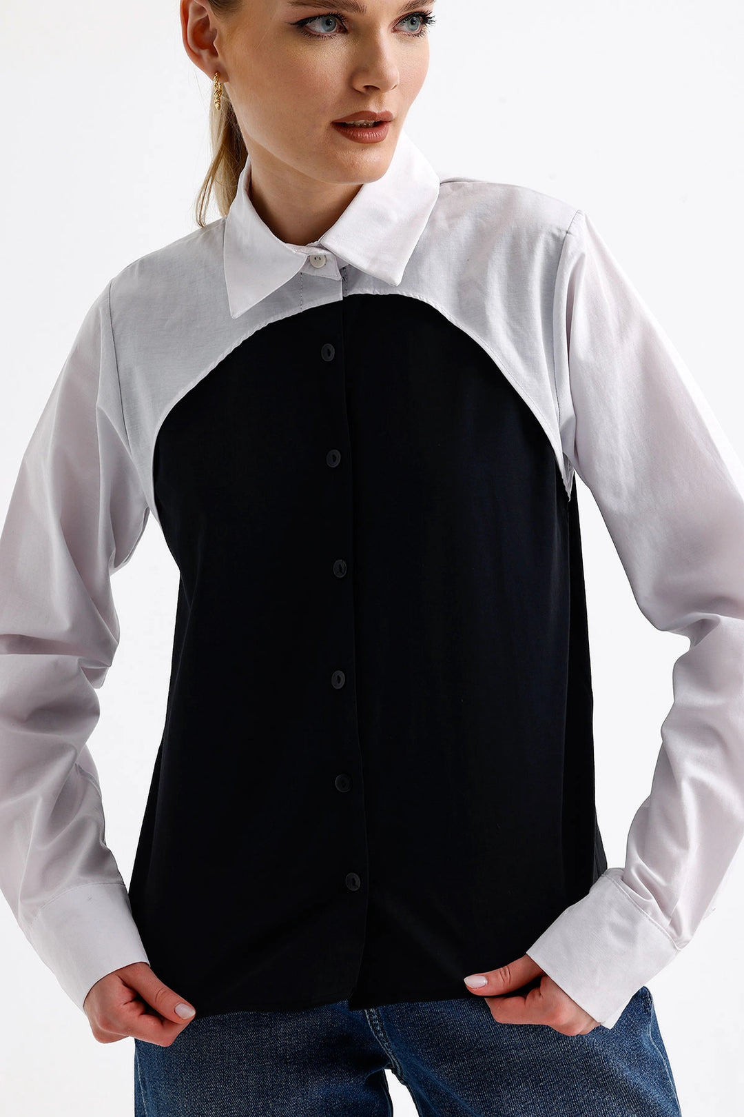 Black Block Garnished Special Design Poplin Woven Shirt BC24YG1103 - Abbotsford