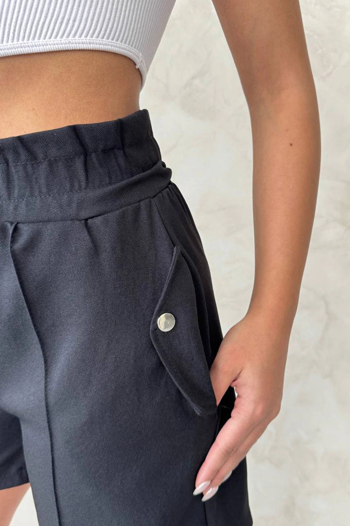 Black Double Pocket High Waist Ruffled Front Linen Shorts BCHN-2525834 - Winnipeg