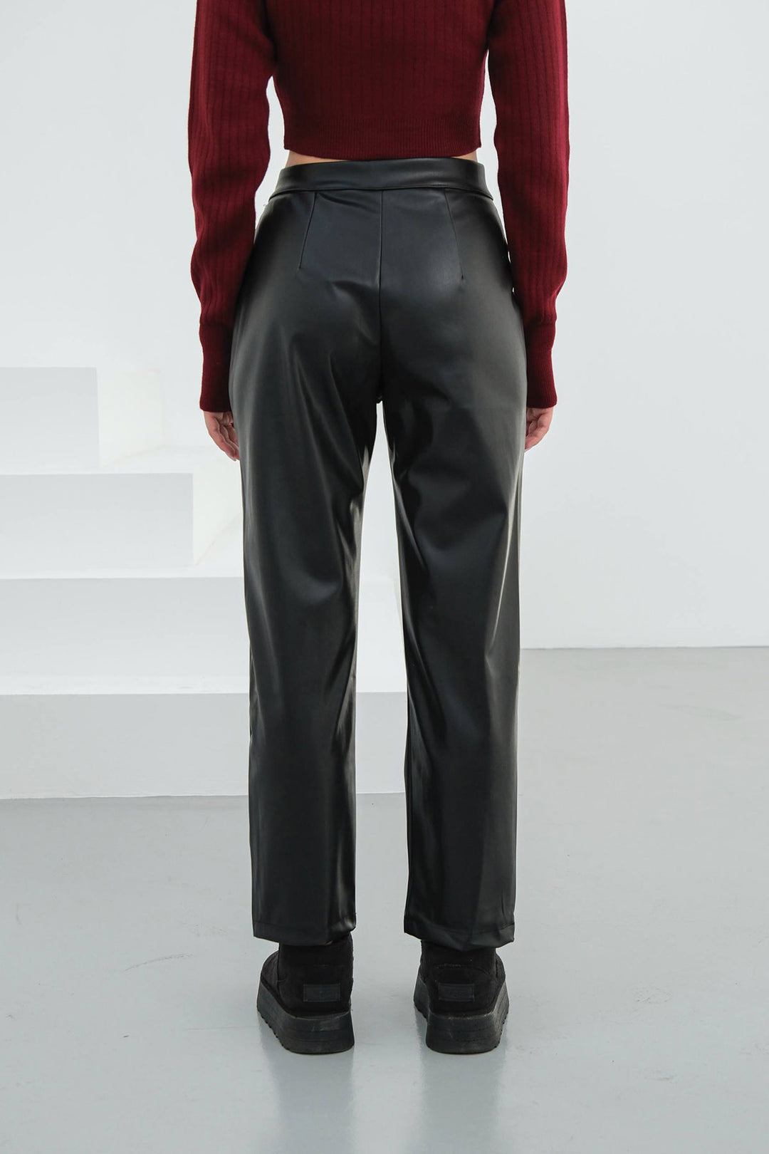 Black Double Pocket Front Stitch Detail Faux Leather Pants BCHN-25265098 - Burjasot