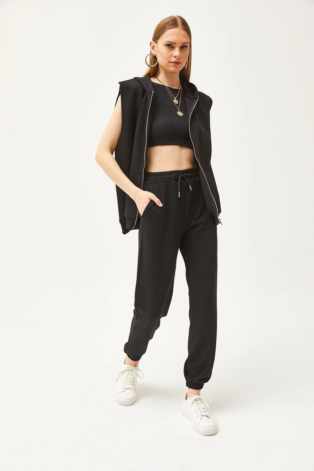 Black Double Pocket Soft Textured Modal Cuffed Elastic Jogger Sweatpants BC241146 - Rezé