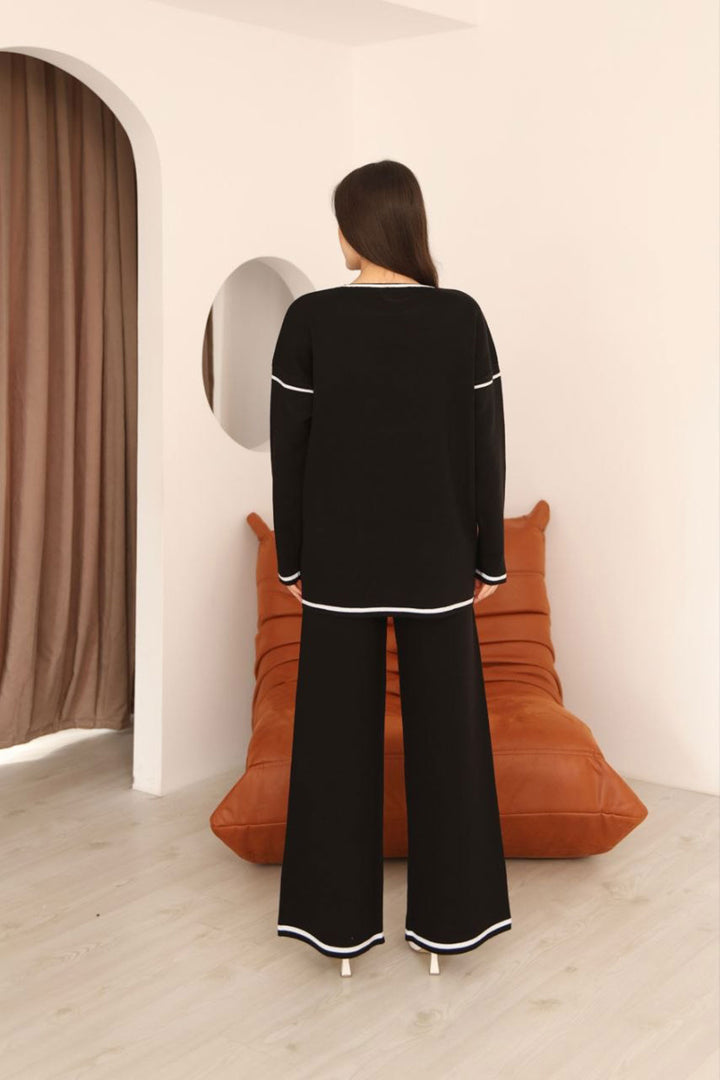 Black Striped Knit Sweater and Slit Pants Knit Set BCES-253008 - Kallithéa
