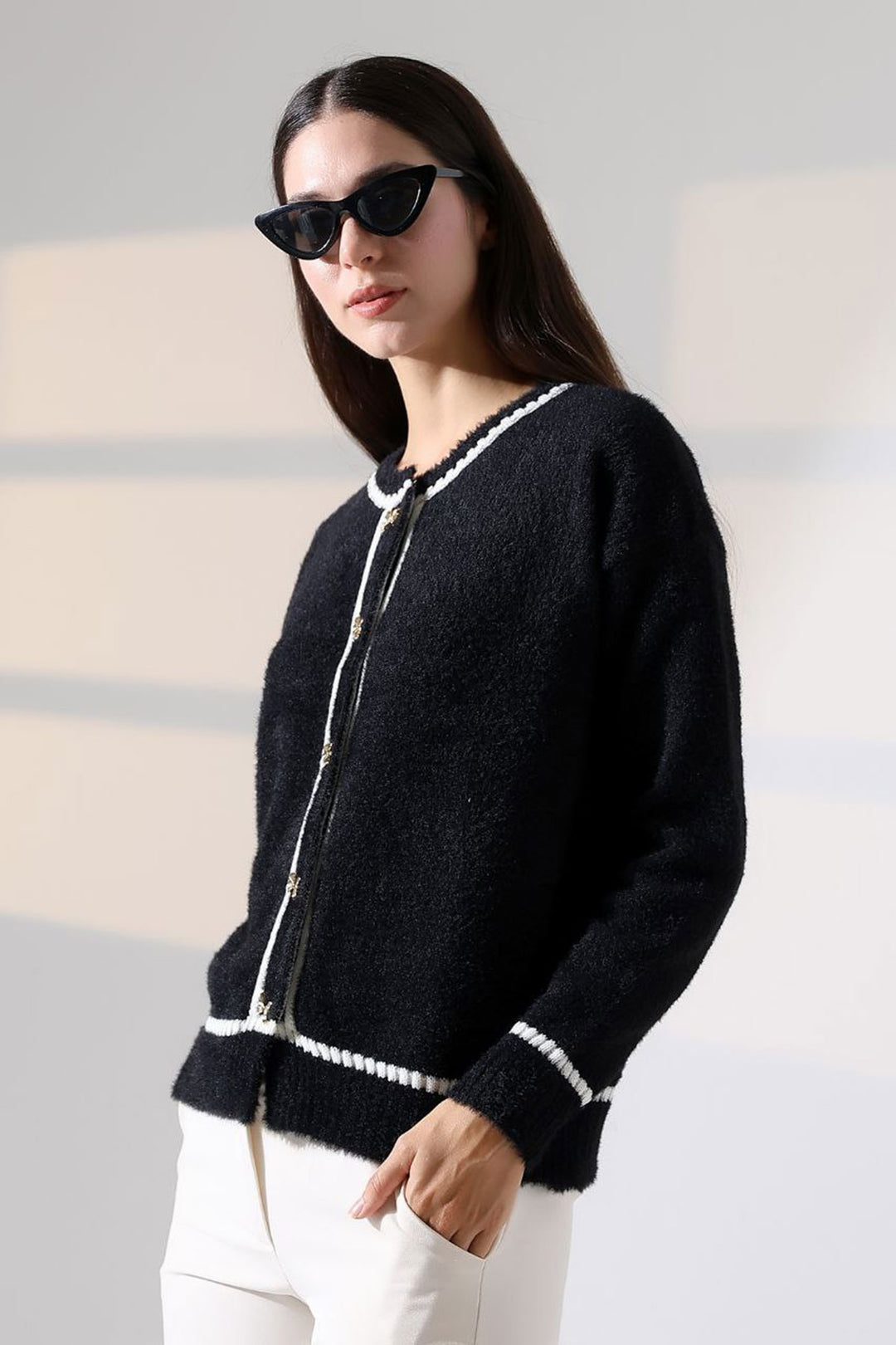 Black Line Detailed Soft Textured Knit Cardigan BCES-252029 - Torrelavega