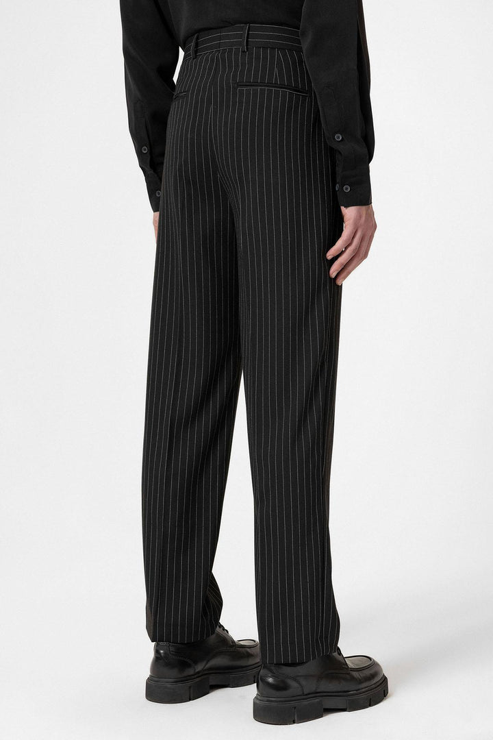 ANT Antioch Siyah Çizgili Relaxed Fit Erkek Pantolon - La Paz