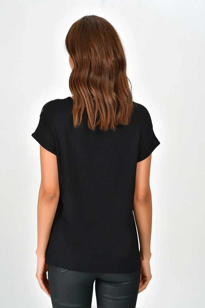 Black Short Sleeve Blouse with Lace Detail BCBSK-25700-K4962 - Rincón de Romos