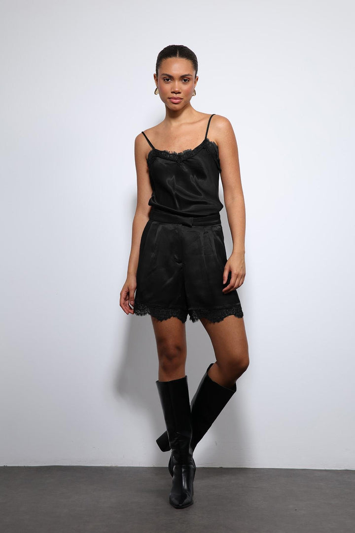 ANT Antioch Siyah Dantel Detaylı Saten Şort - Tbilisi