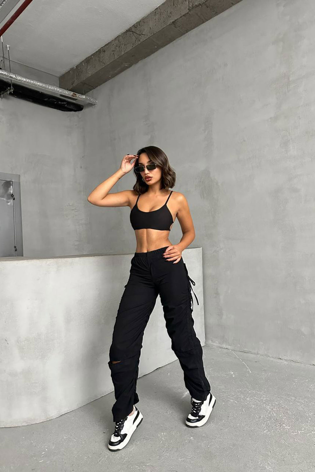Black Series Slit Parachute Fabric Design Jogger Pants BCHN-25W26704 - Sinsheim