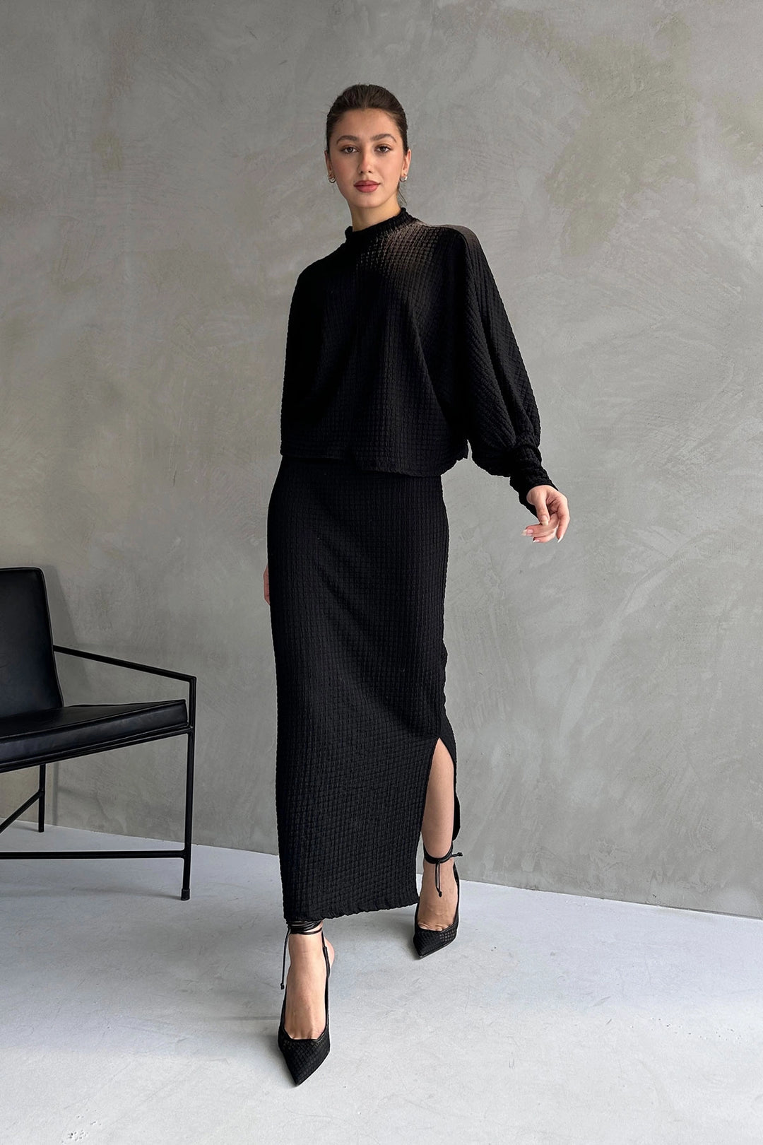 Black Pleated Slit Detailed Skirt and Blouse 2 Piece Set BCDF-242121 - Derry