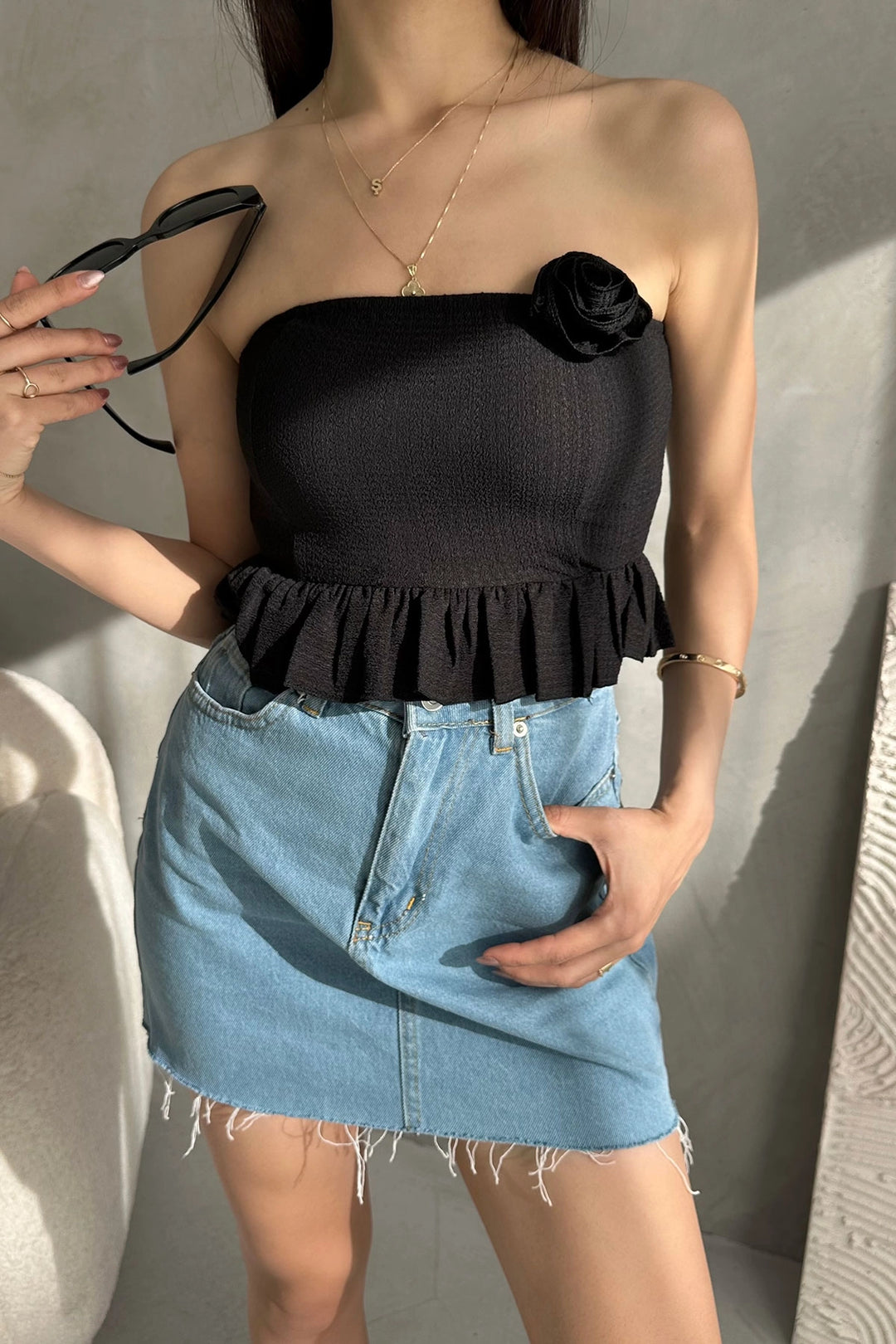 Black Skirt Ruffled Rose Detailed Crop Bustier Blouse BCDF-252184 - Waldorf