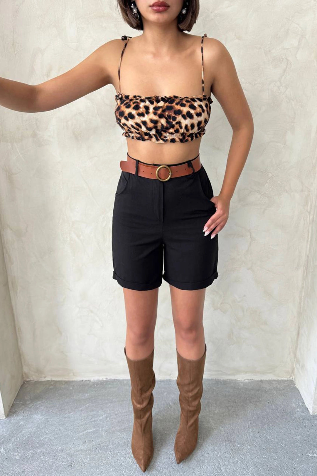 Black Gabardine Belted Shorts BCHN-2525735 - El Centro