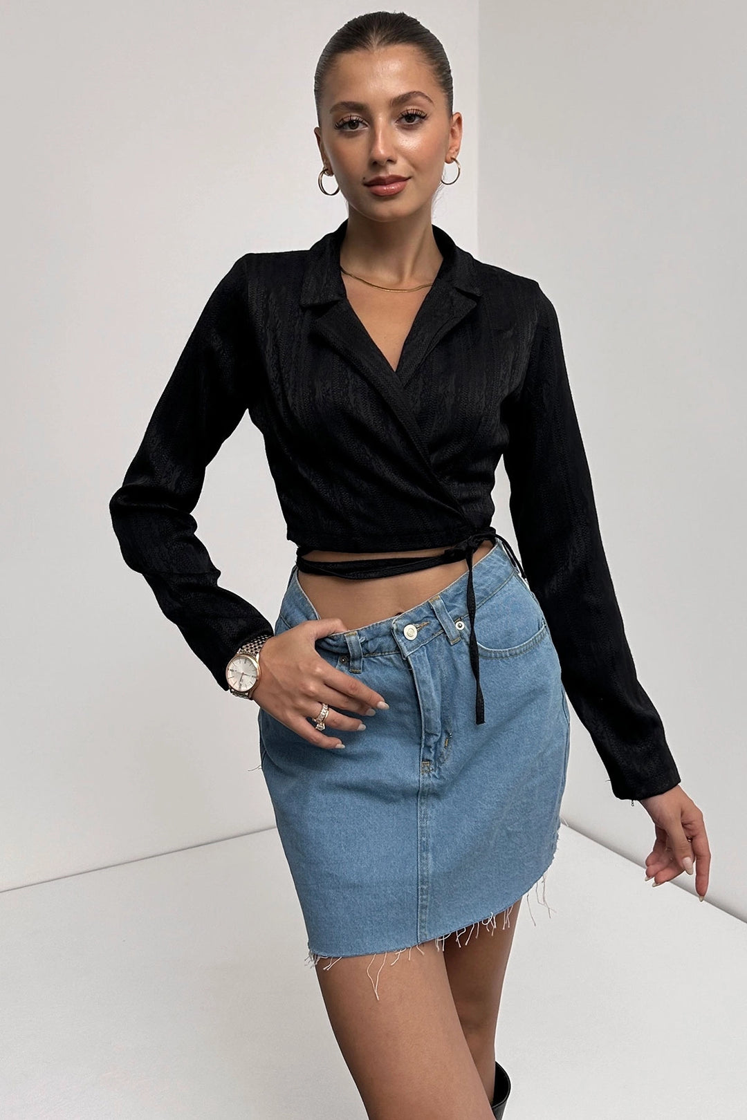 Black Shirt Collar Tied Crop Blouse BCDF-242109 - Renton