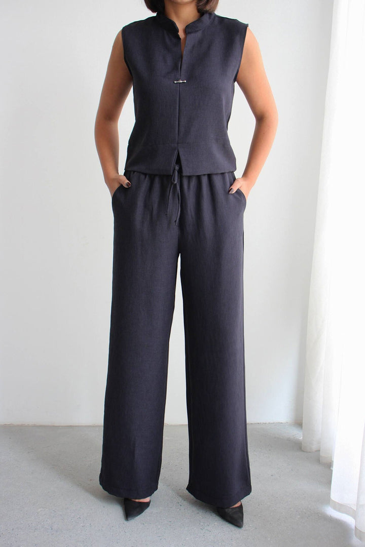 Siyah Hakim Yaka Bluz Ve Beli Lastikli Dokuma Pantolon Alt Üst Takım BCHN-2626821 - Perth