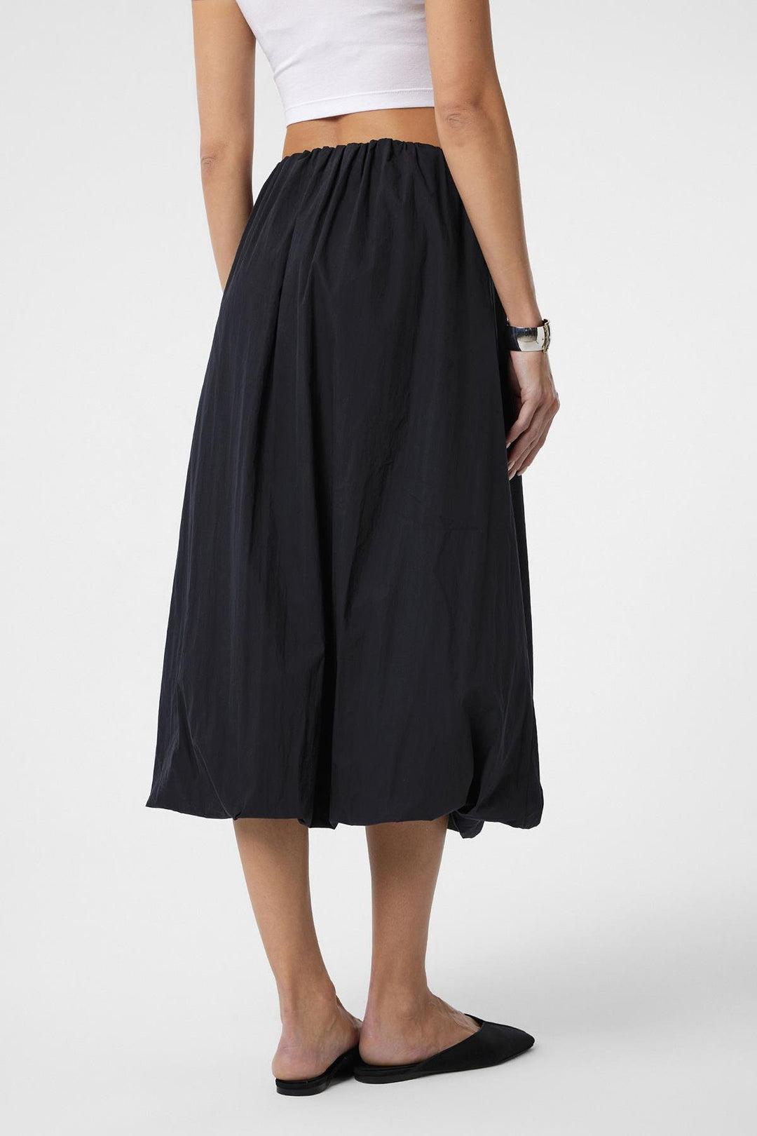 ANT Antioch Black Woman Balloon Midi Skirt - Cunduacán