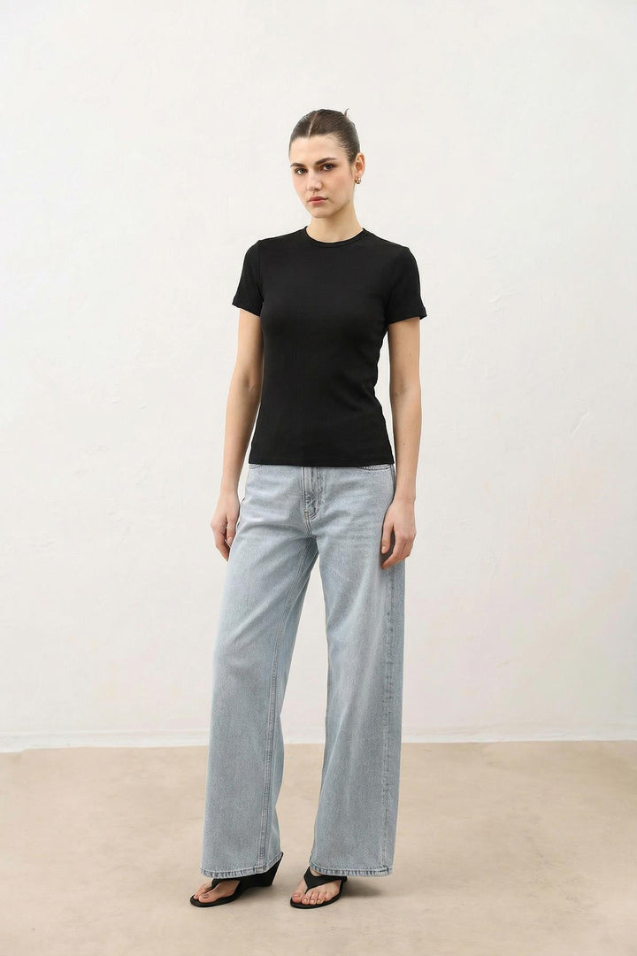 ANT Antioch Siyah Kadın Basic T-Shirt - Colmenar Viejo