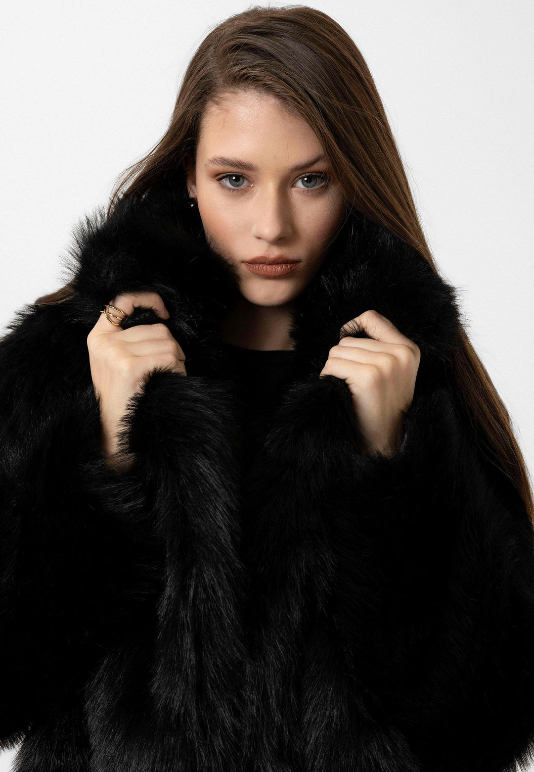 ANT Antioch Black Women's Jacket Collar Faux Fur Jacket - Hesperia