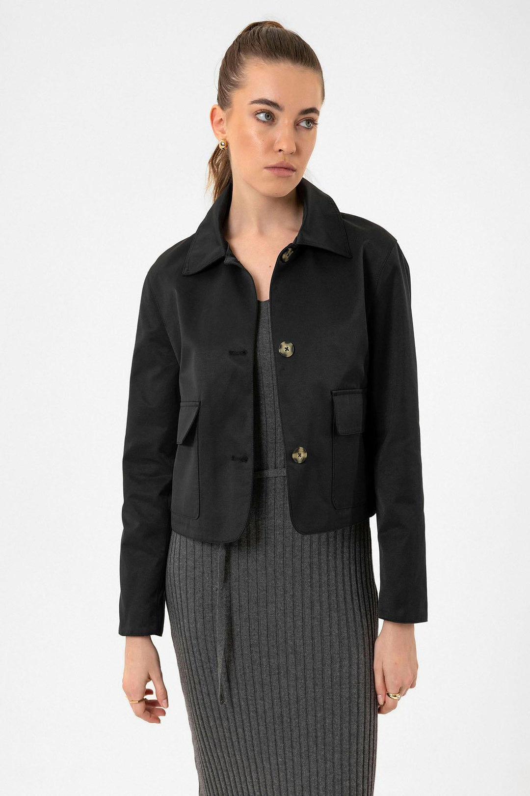 ANT Antioch Black Women's Seasonal Thin Short Jacket - Battle Creek