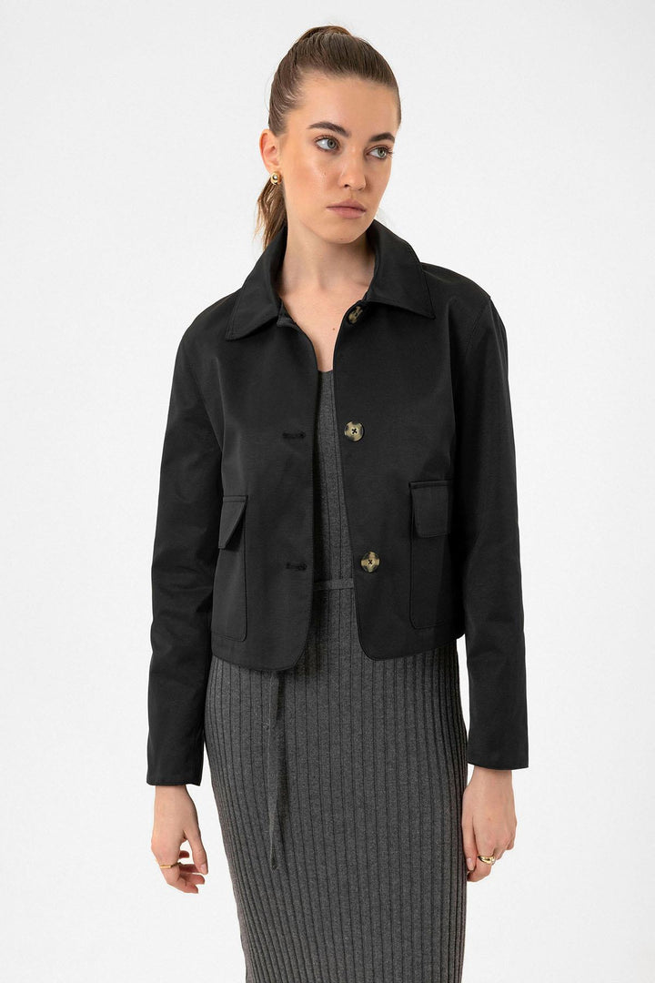 ANT Antioch Black Women's Seasonal Thin Short Jacket - Battle Creek