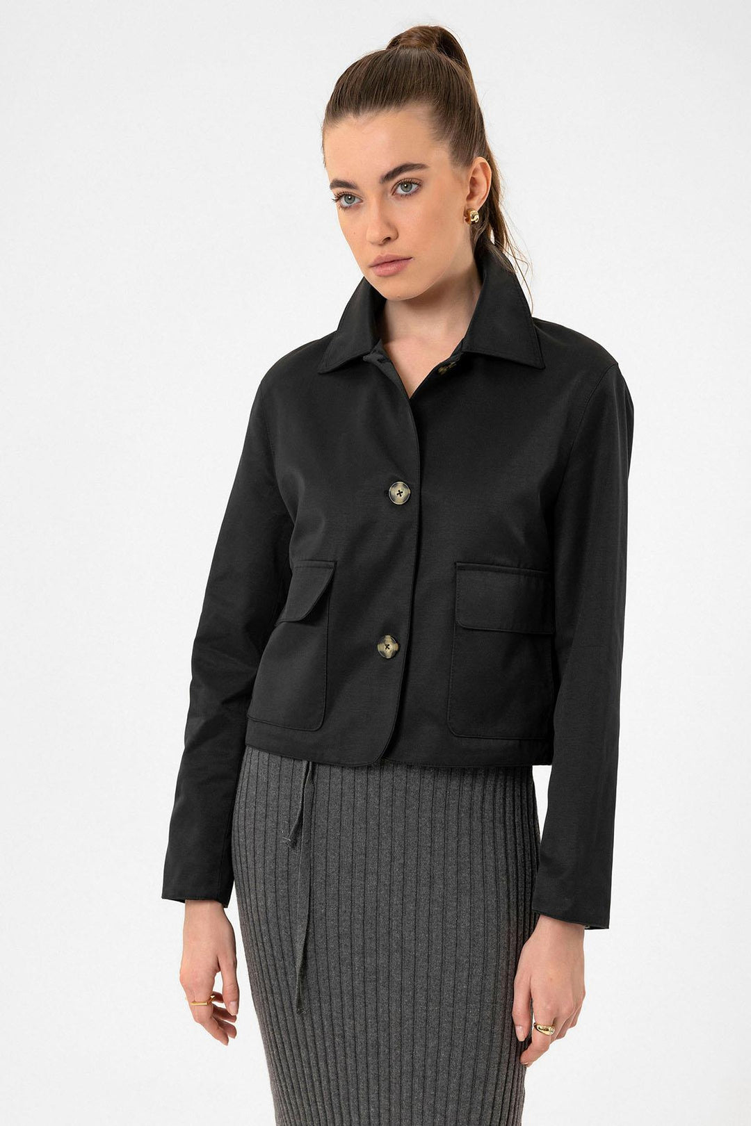 ANT Antioch Black Women's Seasonal Thin Short Jacket - Battle Creek
