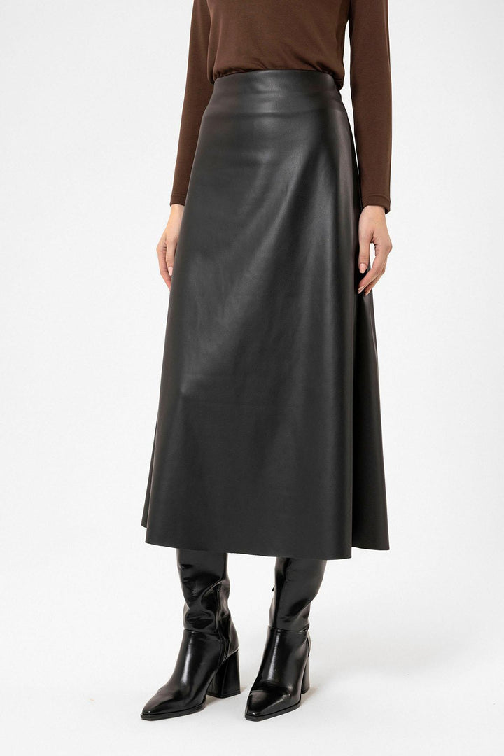 ANT Antioch Black Faux Leather Midi Skirt - Vélez-Málaga