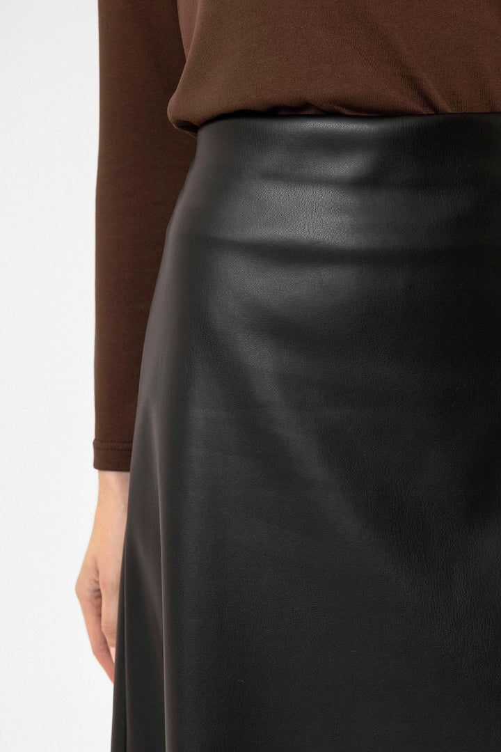 ANT Antioch Black Faux Leather Midi Skirt - Vélez-Málaga