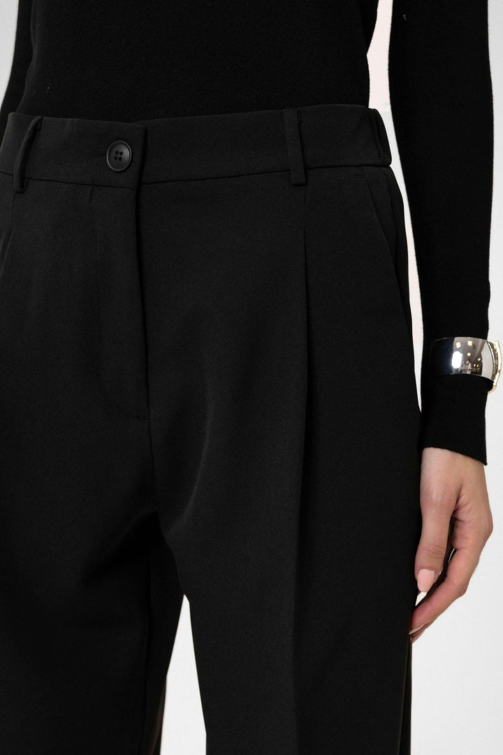 ANT Antioch Siyah Kadın Yüksek Bel Straight Fit Kısa Pantolon - Slavuta