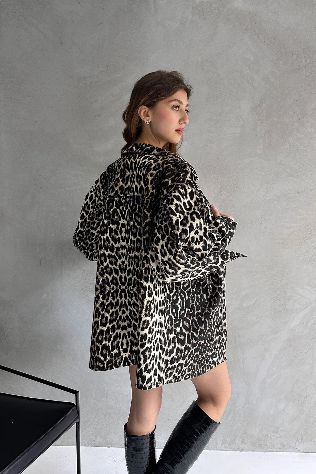 Black-Coffee Leopard Print Double Pocket Oversized Denim Shirt Jacket BCDF-245417 - Bridgwater