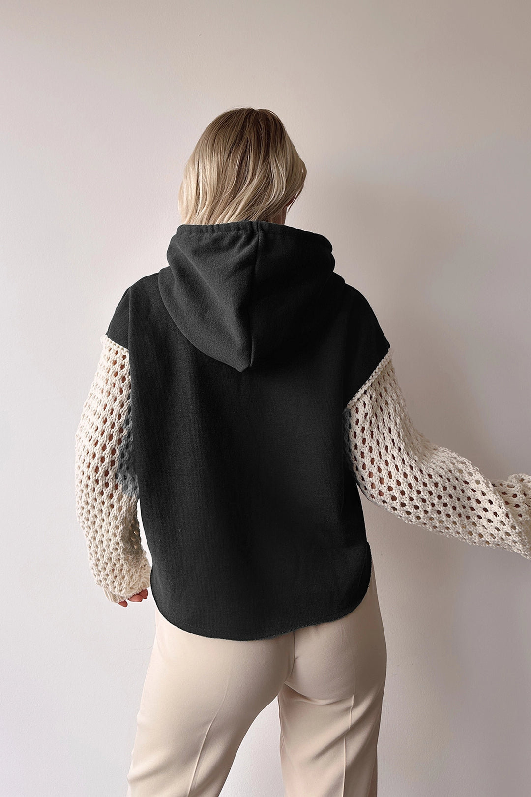 Black Hooded Knitted Crop Sweatshirt with BC231021 - Orpington