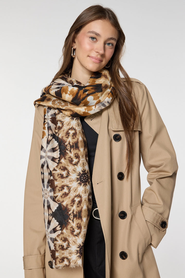 Black Snowflake Patterned Scarf BCNSV-2515066 - Valle de Santiago