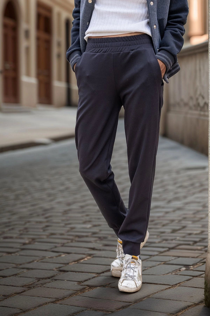 Black Textured Pocketed Elastic Waist Jogger Pants BCBSK-25700-3325 - Winter Springs