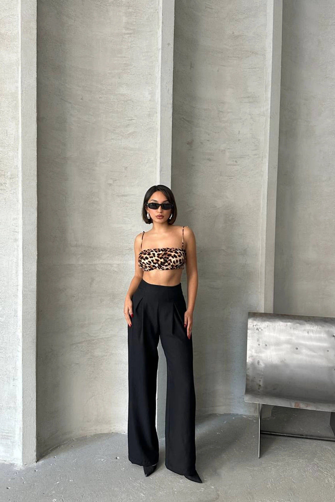 Black Linen Double Pleated Woven Trousers BCHN-25255046 - Melitopol