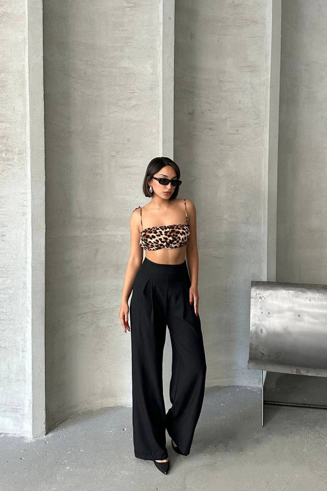Black Linen Double Pleated Woven Trousers BCHN-25255046 - Melitopol