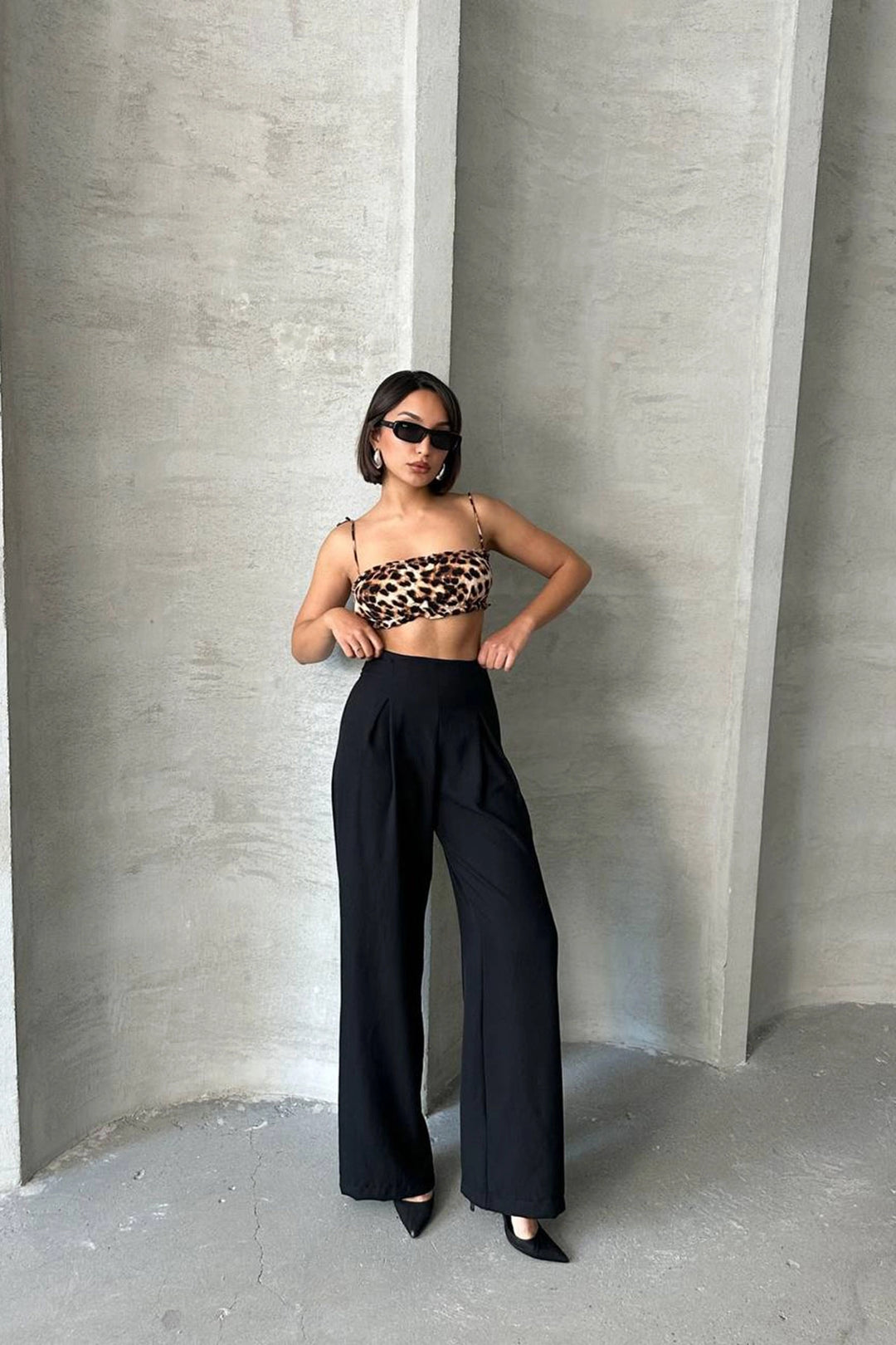 Black Linen Double Pleated Woven Trousers BCHN-25255046 - Melitopol