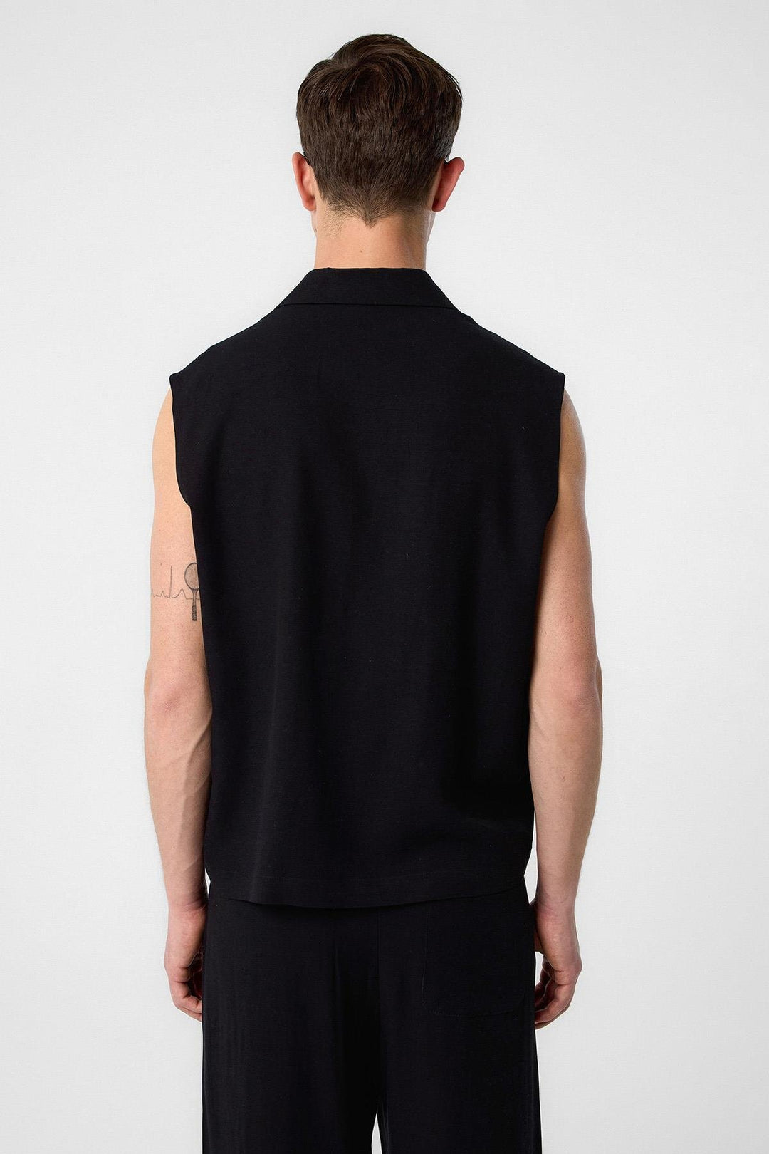 ANT Antioch Black Linen Blend Sleeveless Men's Shirt - Nicolás Romero