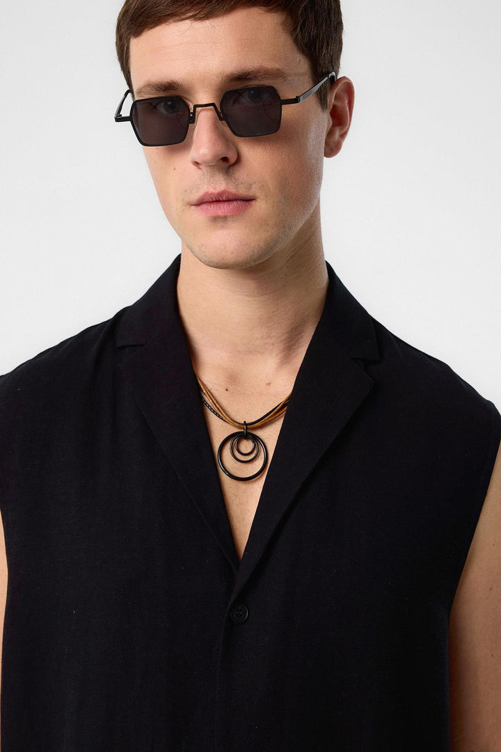 ANT Antioch Black Linen Blend Sleeveless Men's Shirt - Nicolás Romero