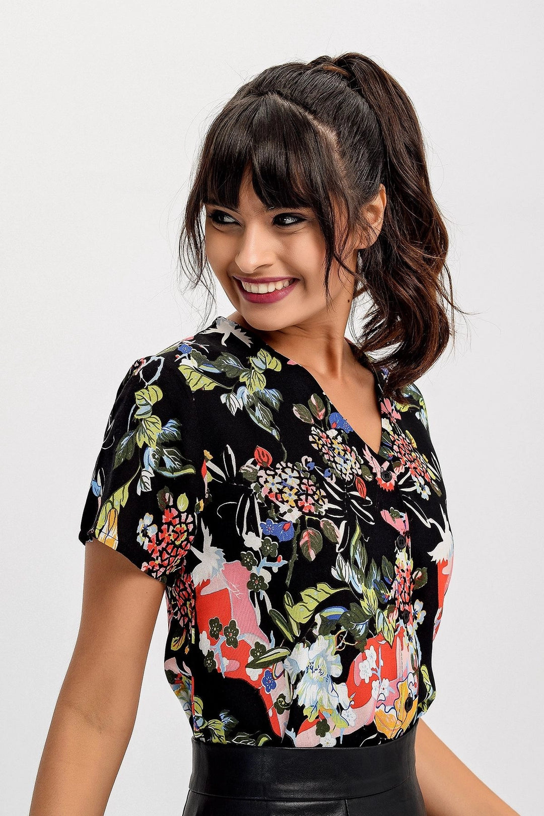 Black Red V-Neck Patterned Blouse BCBSK-25700-H5030 - Bethesda