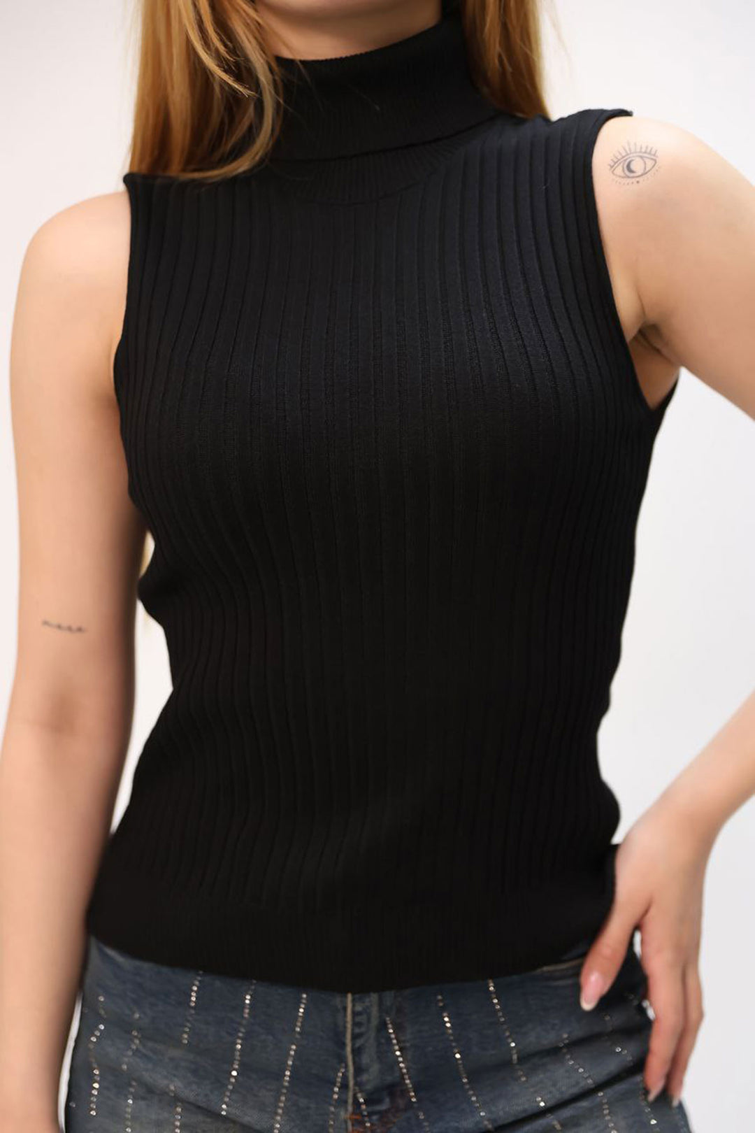 Black Sleeveless Turtleneck Knit Blouse BCES-252012 - Eboli