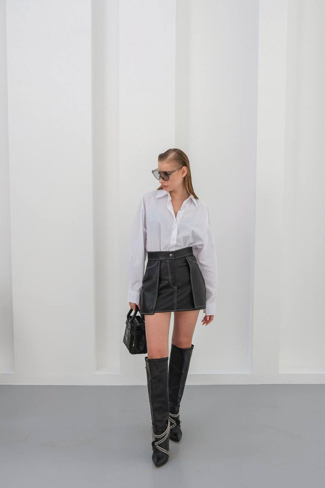 Black Contrast Stitch Detail Shorts Skirt BCHN-25W260015 - Casas Adobes