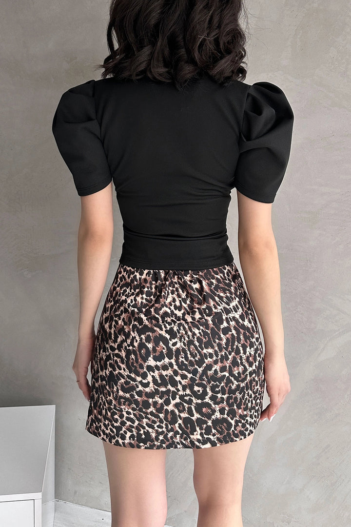 Black Wrap Neck Watermelon Sleeve Crepe Blouse BCDF-252165 - Úbeda