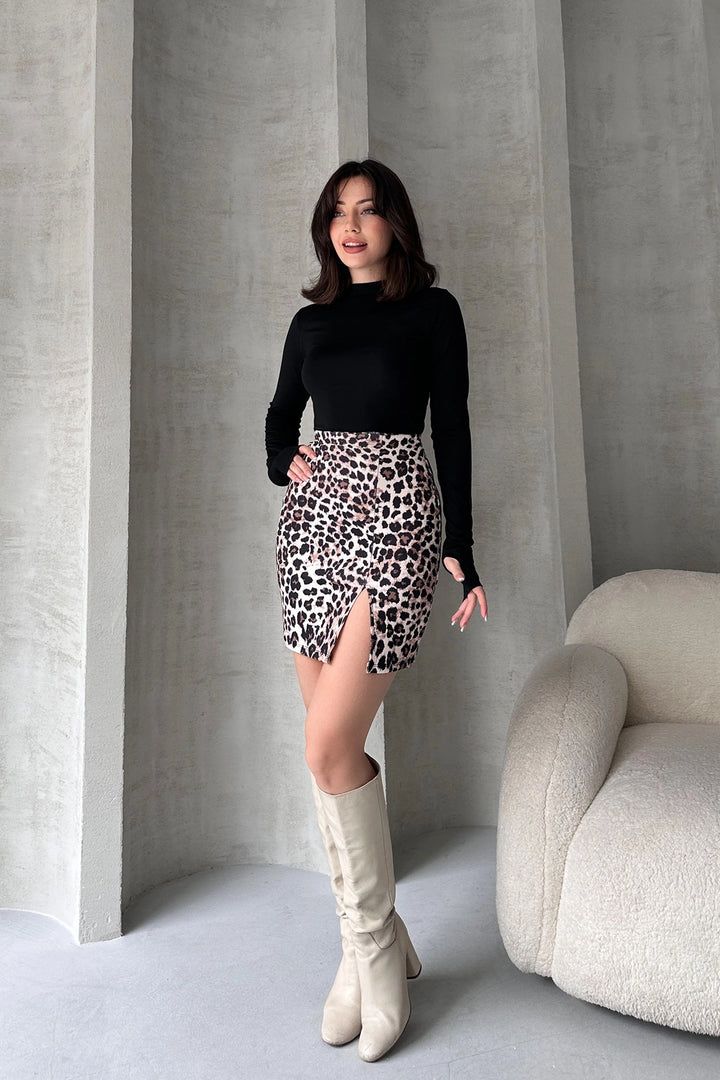 Black Leopard Print Slit Mini Skirt BCDF-242144 - Halberstadt