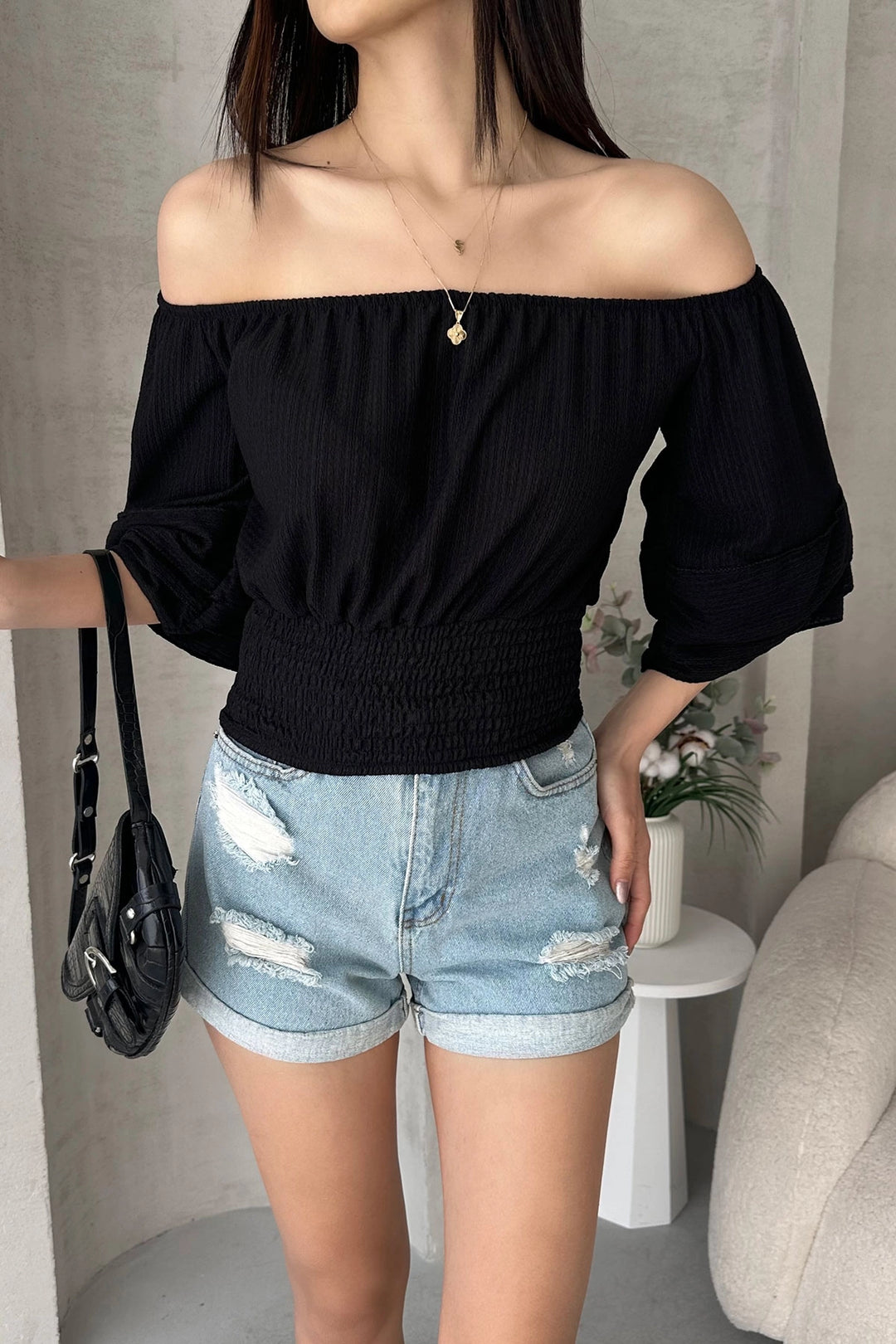 Black Madonna Collar Detailed Blouse BCDF-252197 - Dolores Hidalgo Cuna de la Independencia Nacional