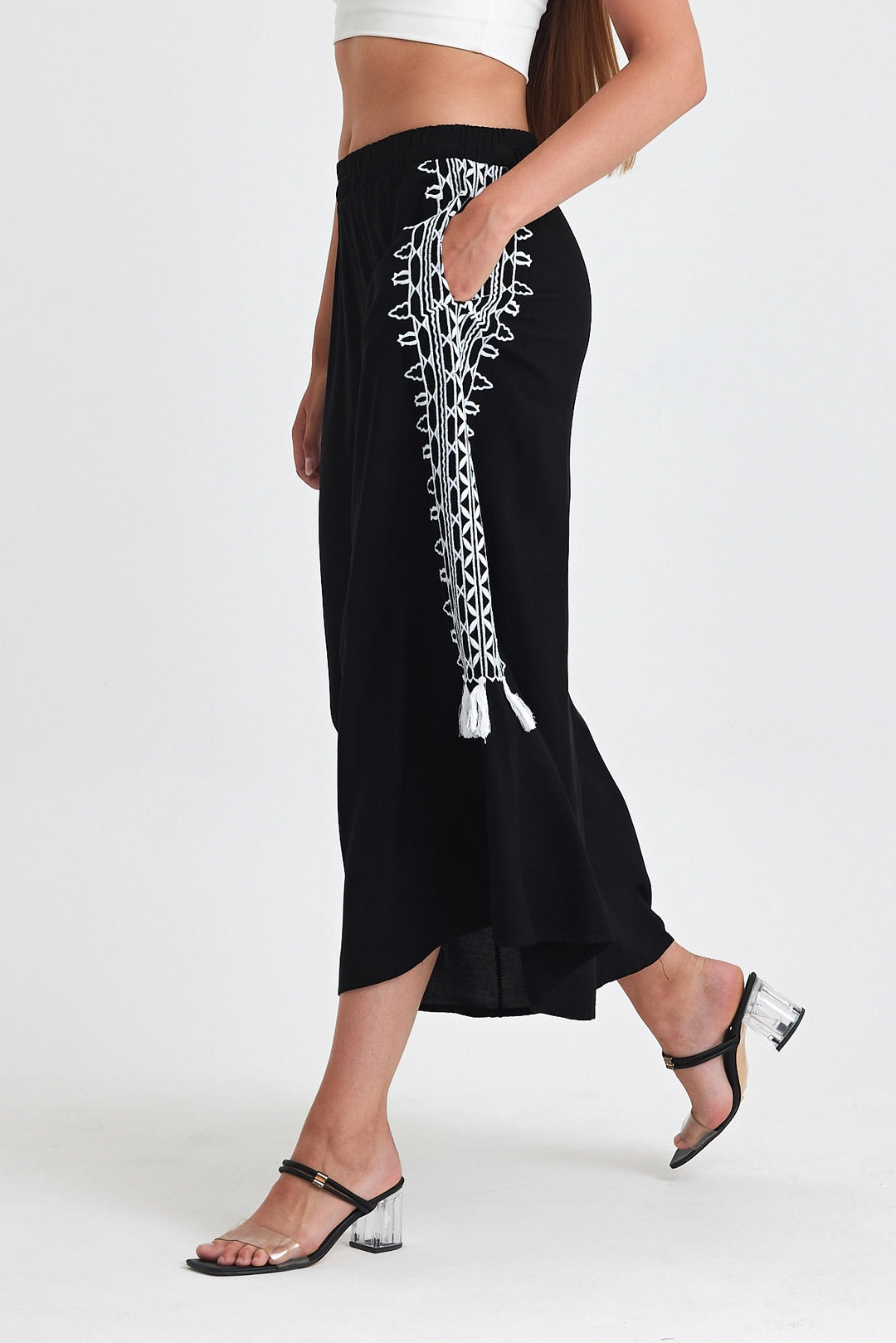 Maxi Boy Black Embroidered Loose Fit Harem Pants BCVL-25929 - Orizaba