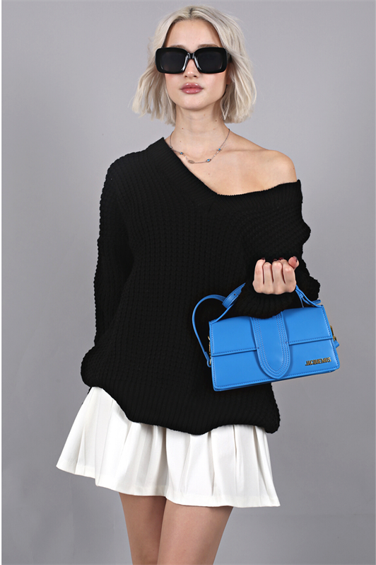 MDX Black Oversized V-Neck Sweater MG1440 - Villa de Zaachila
