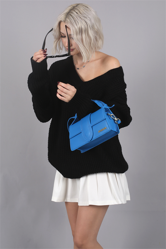 MDX Black Oversized V-Neck Sweater MG1440 - Villa de Zaachila