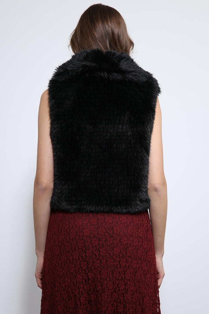 ANT Antioch Black Plush-Look Vest - Hamilton