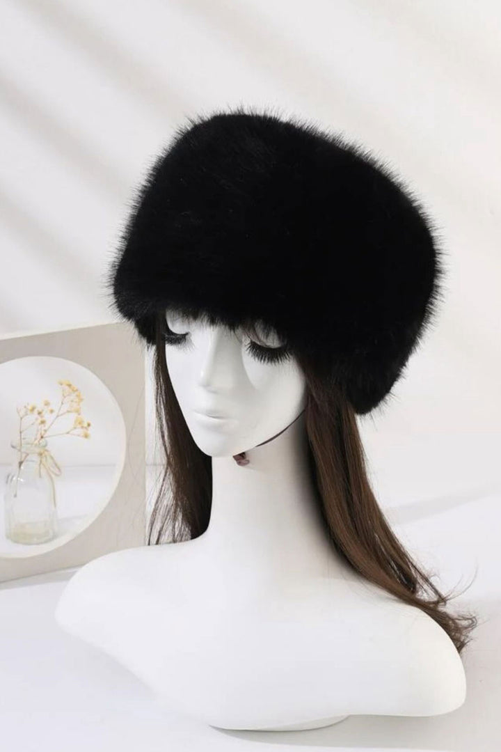 Black Plush Beanie Hat BCNSV-25WT1095 - Somerville