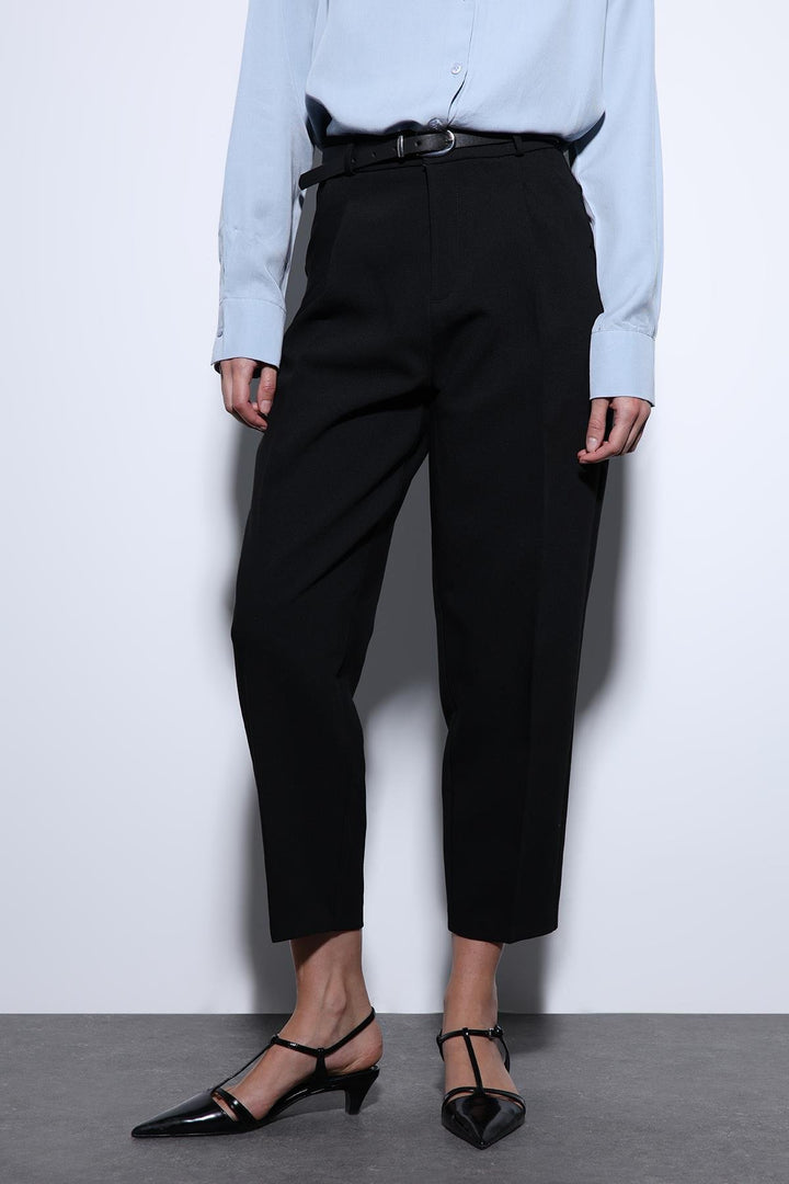 ANT Antioch Black Pencil Women's Pants - Calimaya