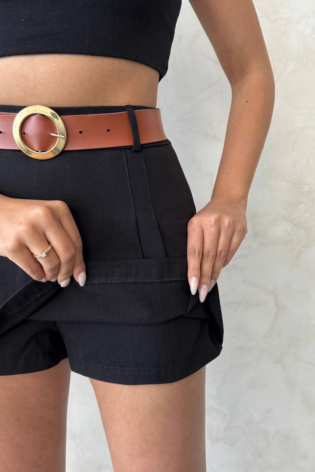 Black Pleated Woven Gabardine Shorts Skirt (Belt Gift) BCHN-25252001 - Skenderaj
