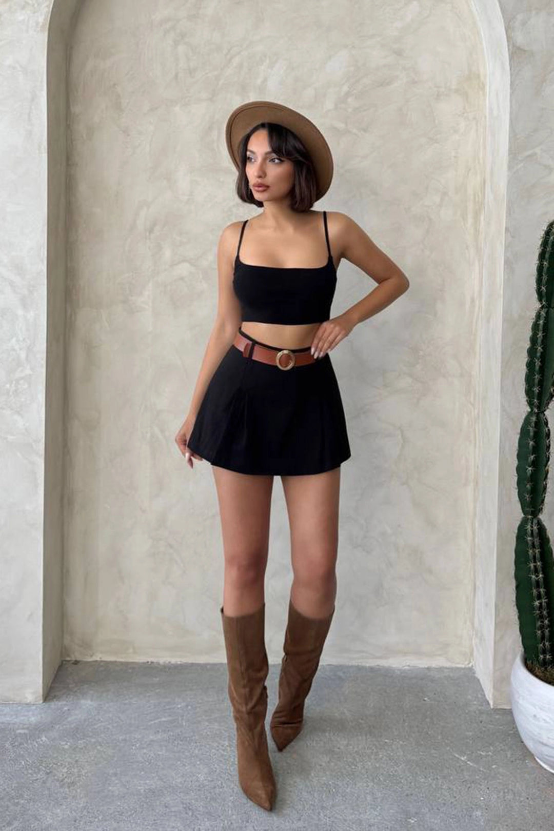 Black Pleated Woven Gabardine Shorts Skirt (Belt Gift) BCHN-25252001 - Skenderaj