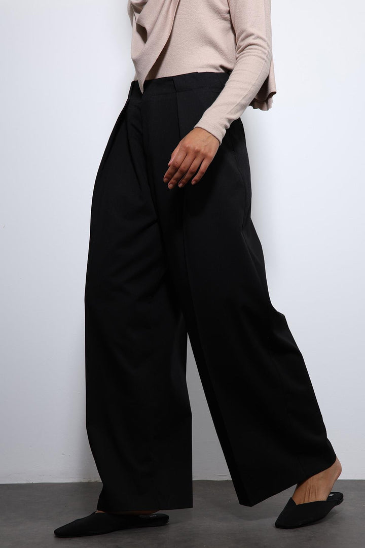 ANT Antioch Black Pleated Wide Leg Women's Pants - Wolfenbüttel